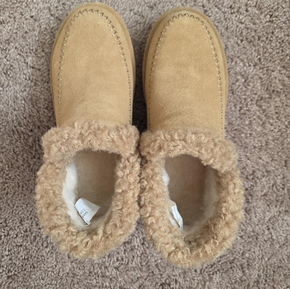 Womens Cozy Faux-Shearling Slip-On Booties in Camel